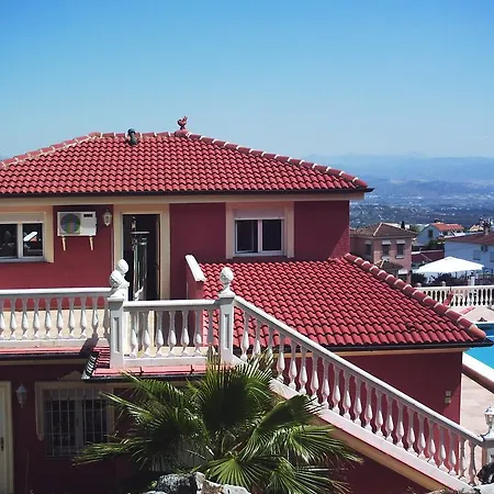 Bed & Breakfast Chez L'habitant Alhaurin 2*