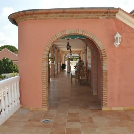 Bed & Breakfast Chez L'habitant Alhaurin 2*